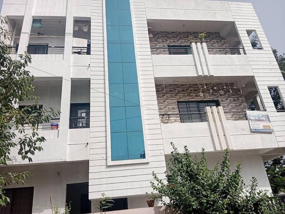 Rajlakshmi Niwas Apartment Solapur Ngoại thất bức ảnh
