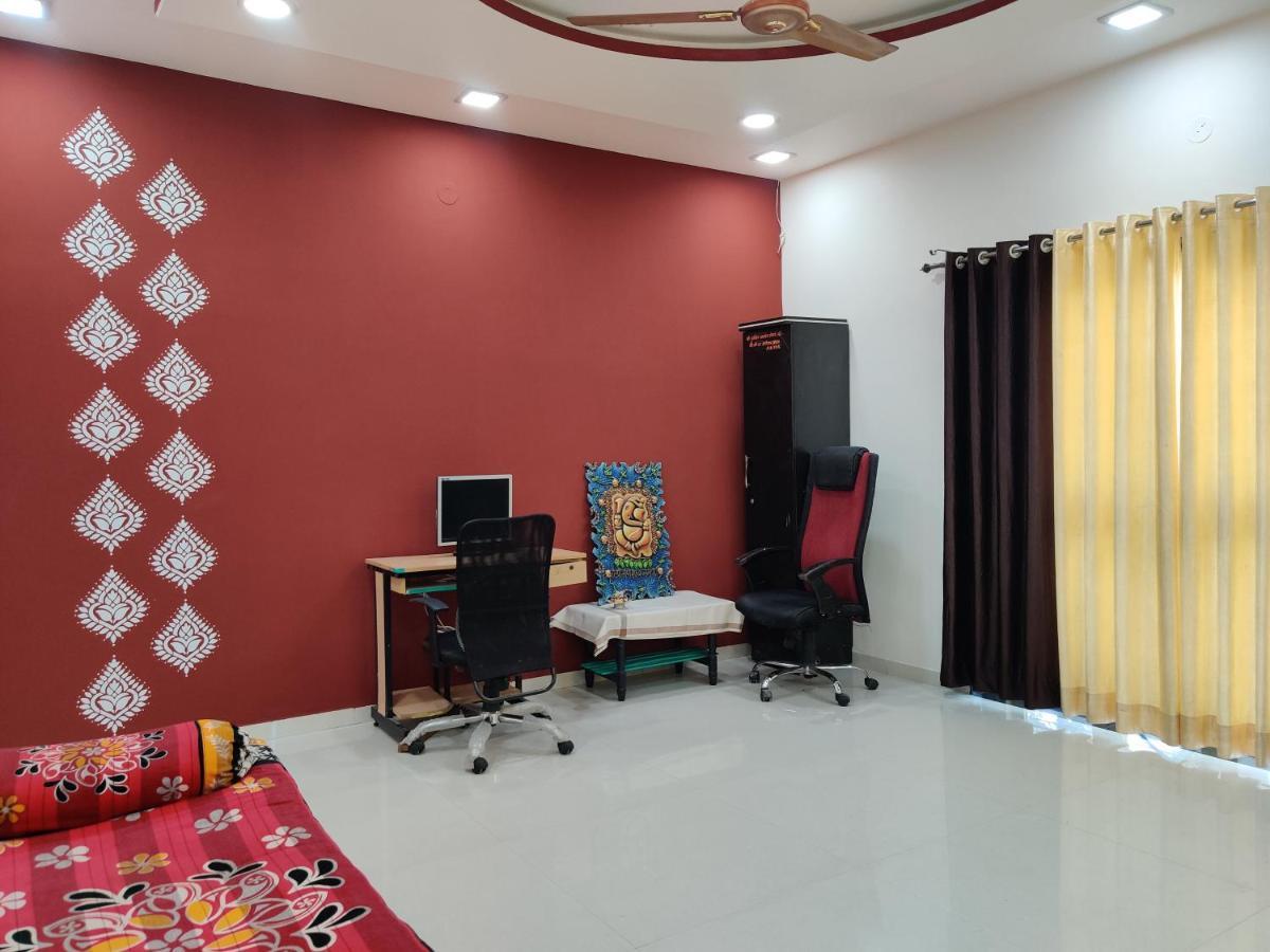 Rajlakshmi Niwas Apartment Solapur Ngoại thất bức ảnh